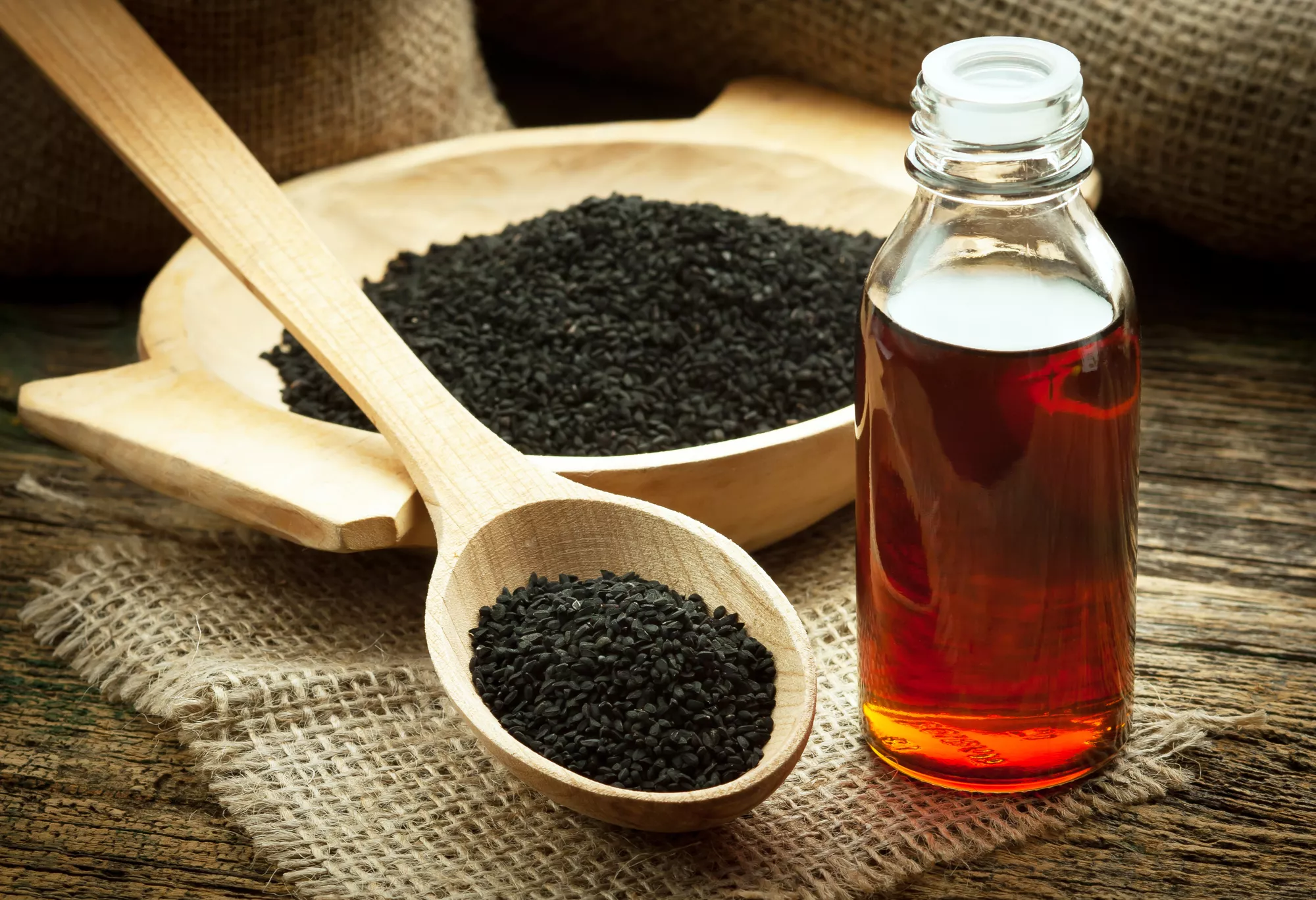 You are currently viewing Black Seed Oil: A Natural Remedy for Health and Beauty